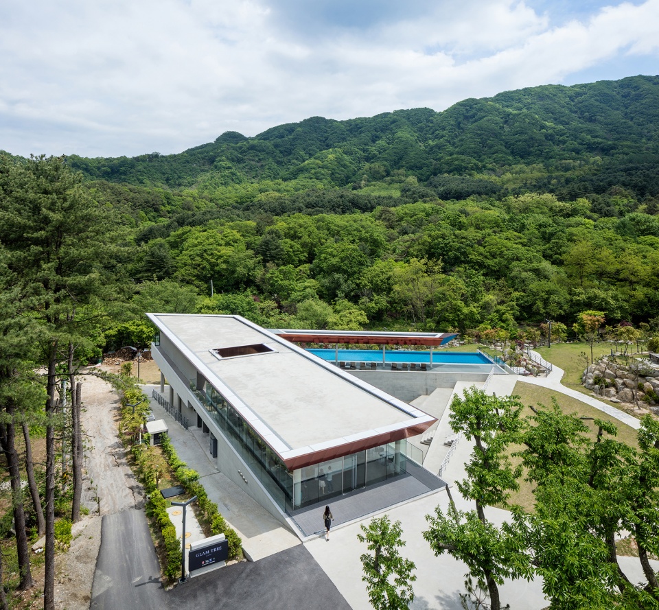 glamtree resort by archiworkshop