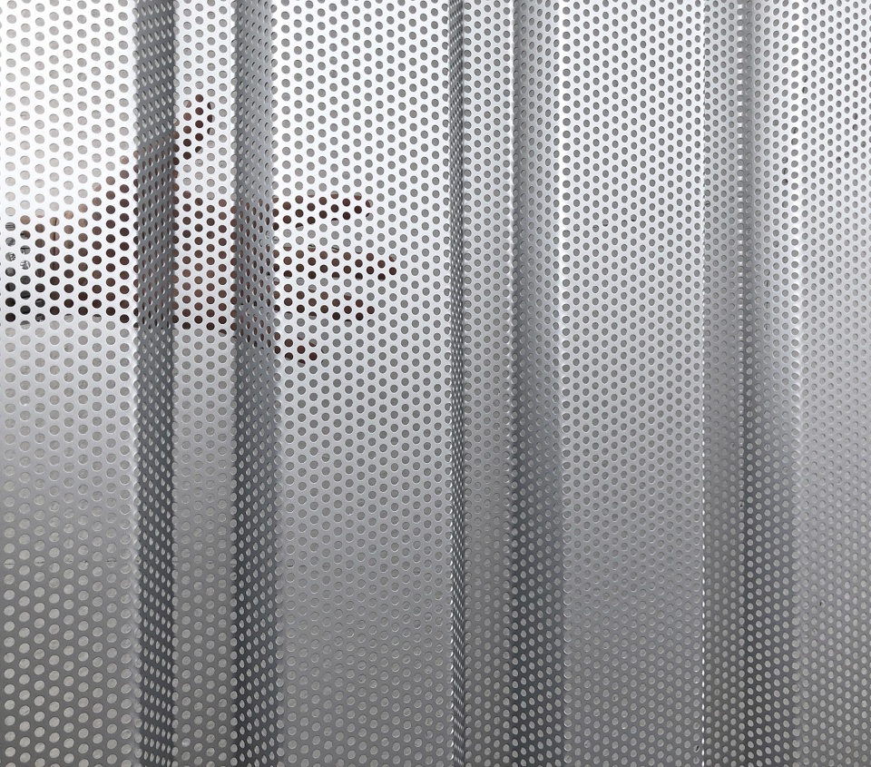 north greenwich sculptural screen by neiheiser argyros