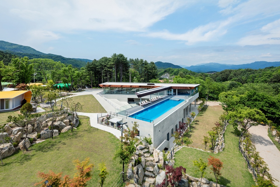 glamtree resort by archiworkshop