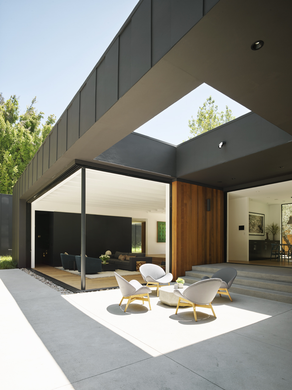 laurel hills residence by assembledge