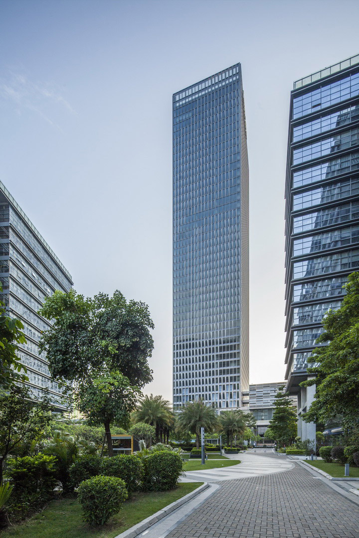 Longgang Chuangtou Headquarters Tower URBANUS