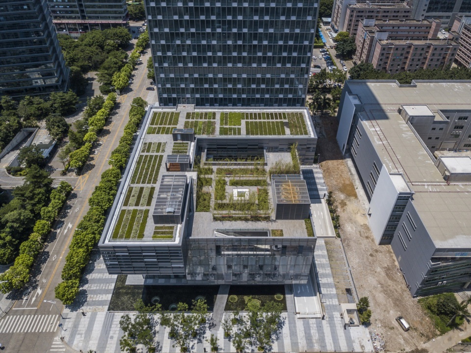 Longgang Chuangtou Headquarters Tower URBANUS