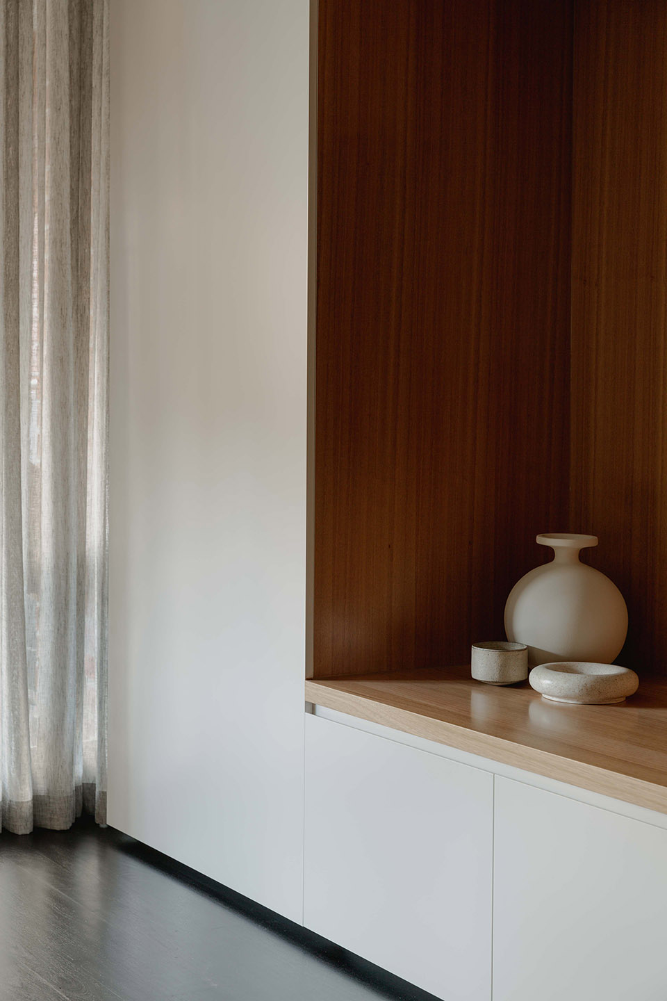 lacquerwall Melbourne by whda