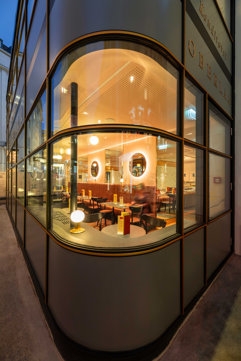 oberlaa confectionery by bwm architekten