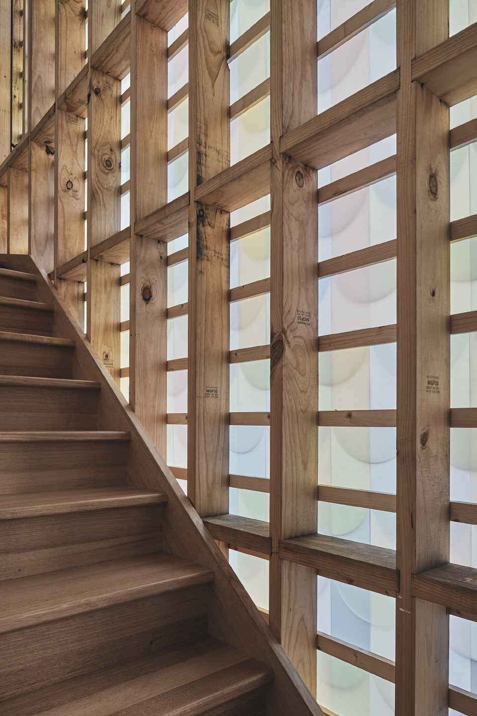 colour shingle by krisna cheung architects