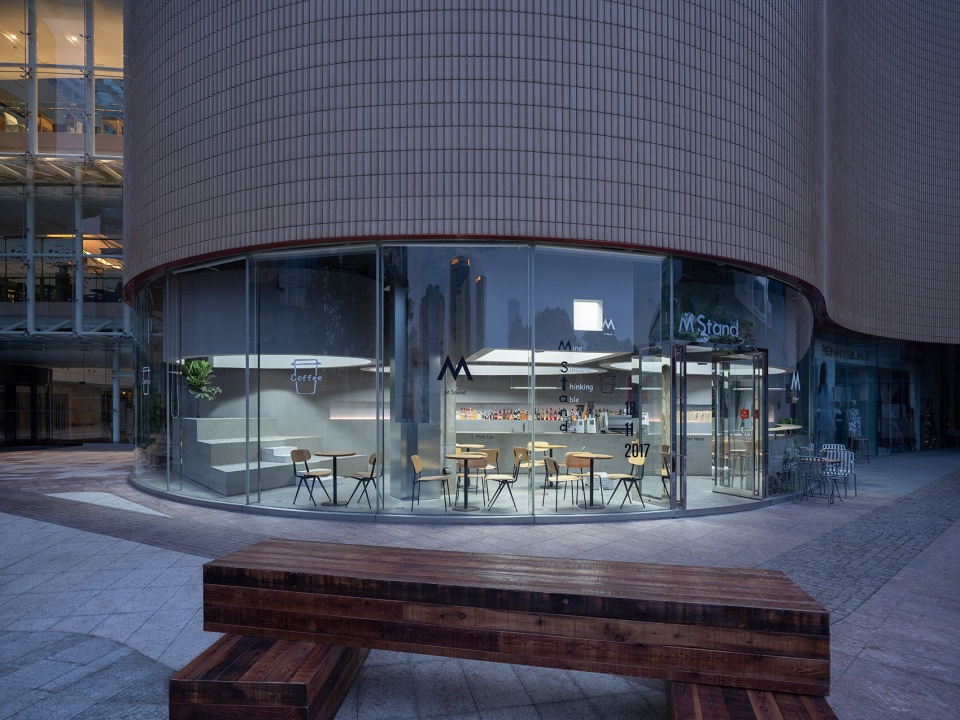 M Stand at Jing&rsquo;an Temple ZN Studio