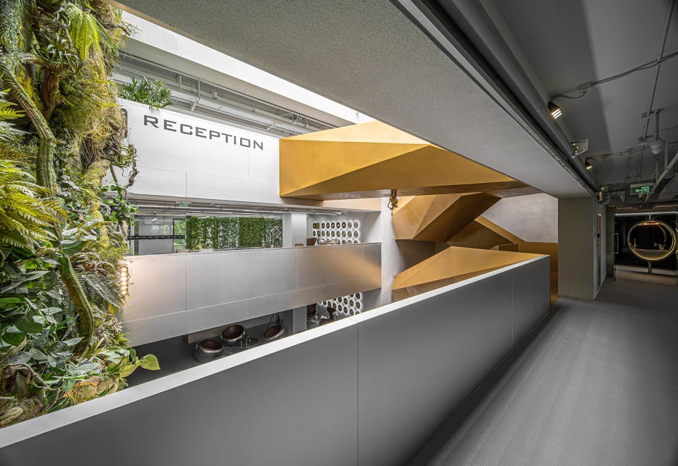 jinmao capital j space china by daga architects