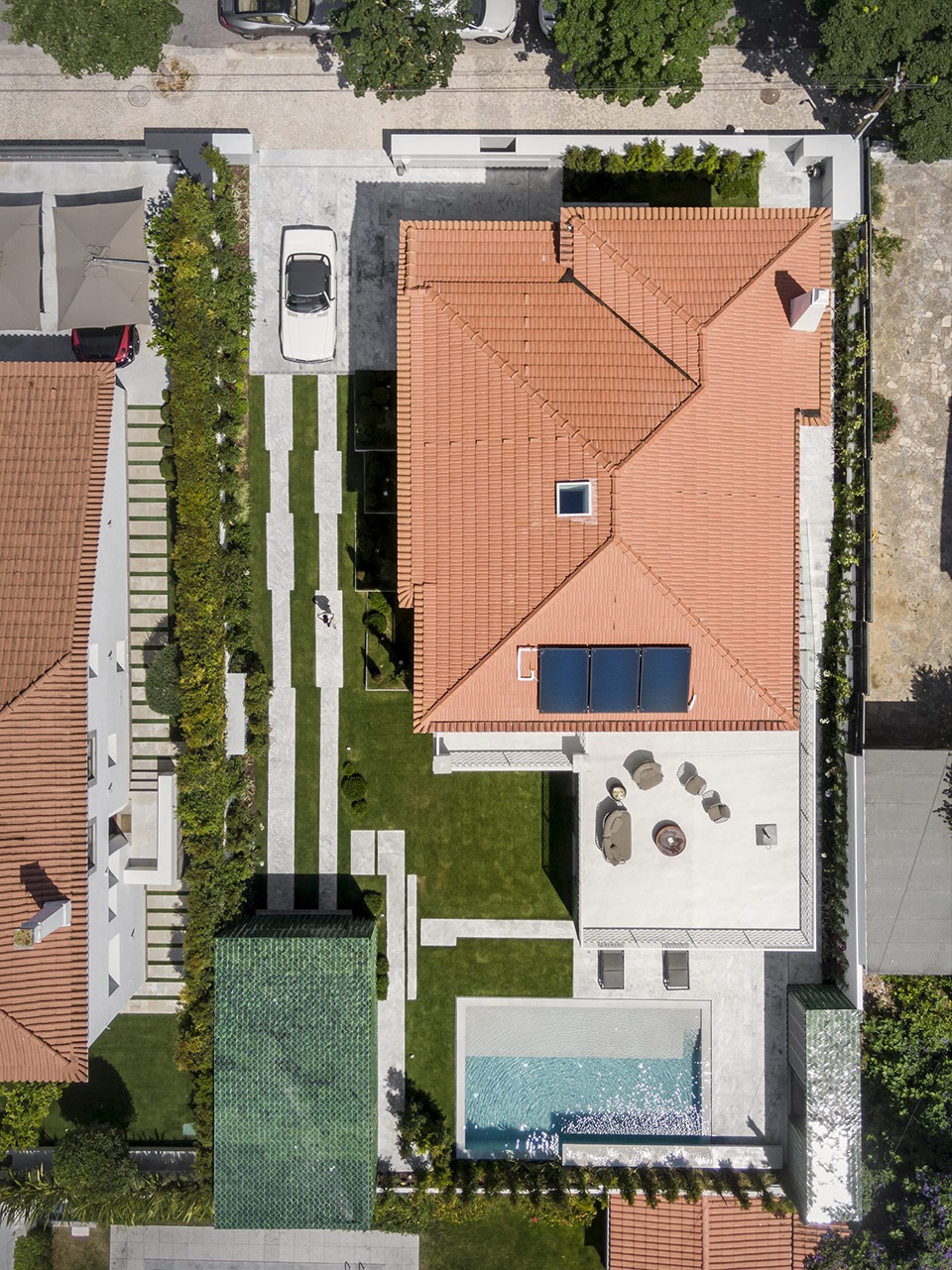 restelo ad25 house by joao tiago aguiar arquitectos