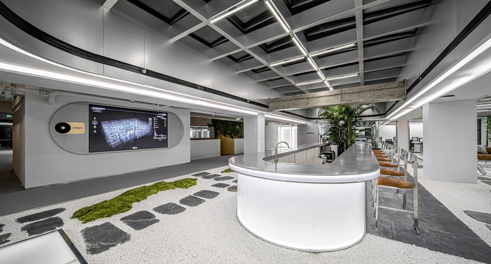 jinmao capital j space china by daga architects