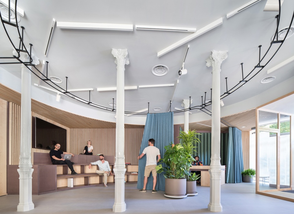 office in madrid for xeito investments by enorme studio 1