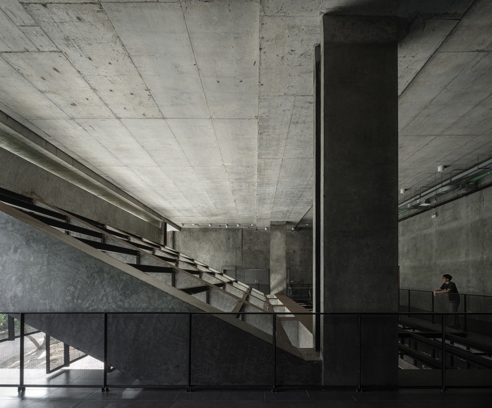 the golden jubilee museum of agriculture office by plan architect
