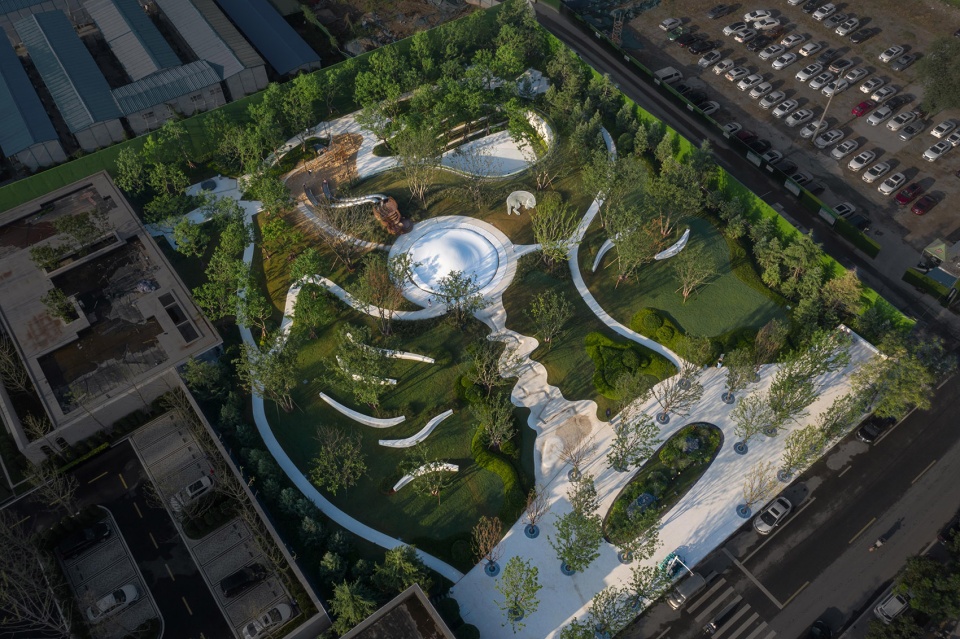 mountain and river road AN landscape design