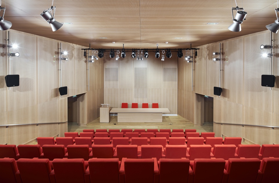 moda by renzo piano building workshop