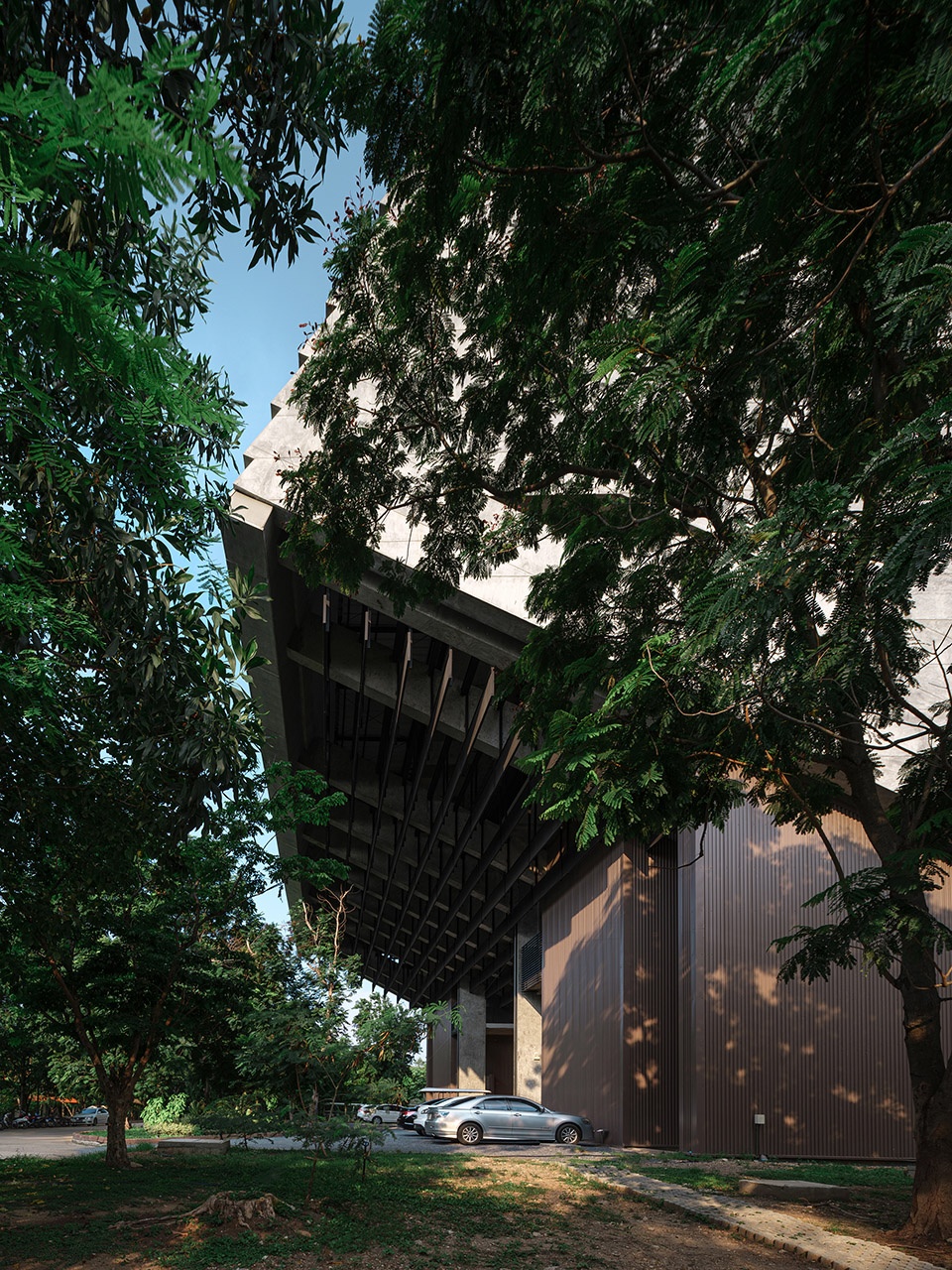 the golden jubilee museum of agriculture office by plan architect