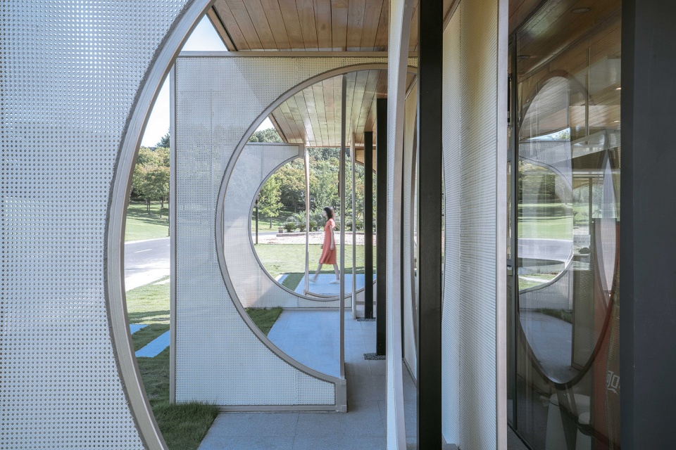 Screen Pavilion RayEmilio studio