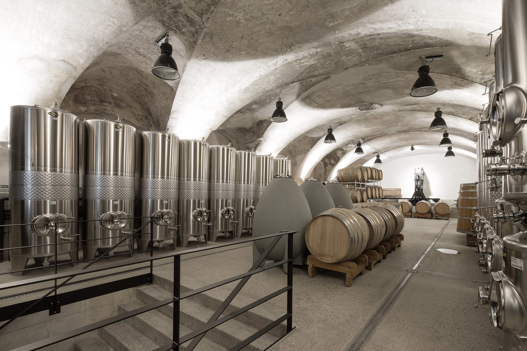clemens strobl winery wagram by destilat architecturedesign