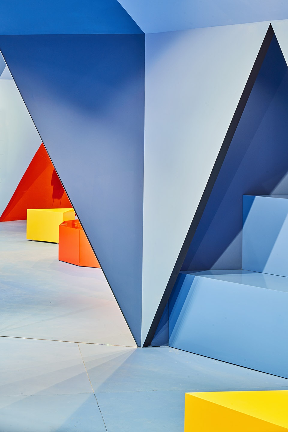 tent store14 madrid by studio animal