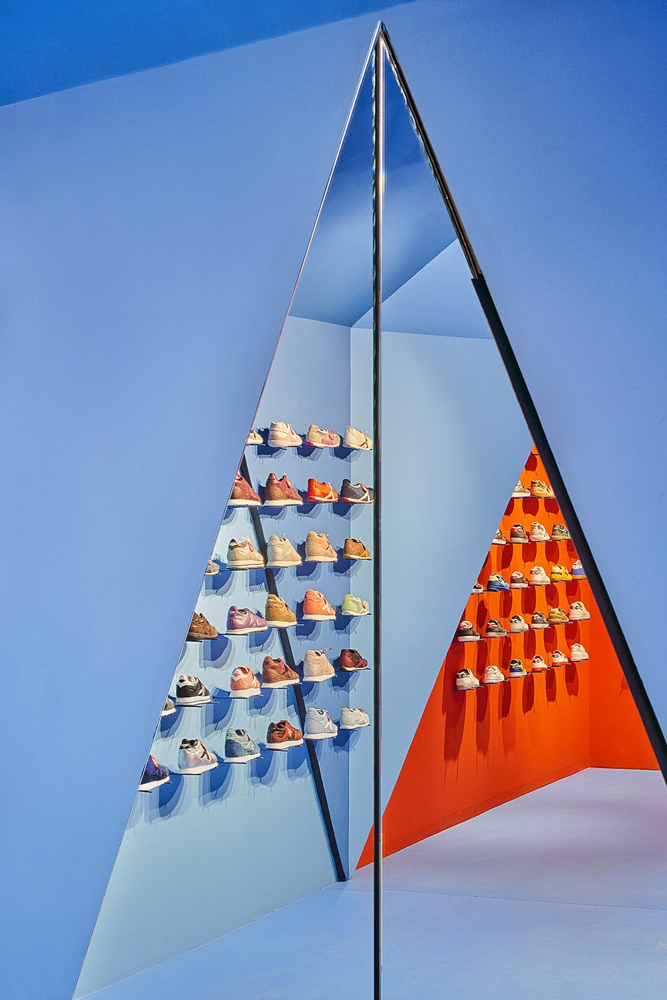 tent store14 madrid by studio animal