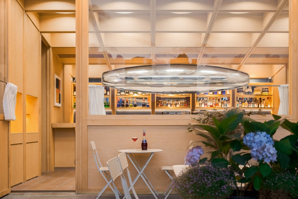 C2 Cafe Bar Various Associates