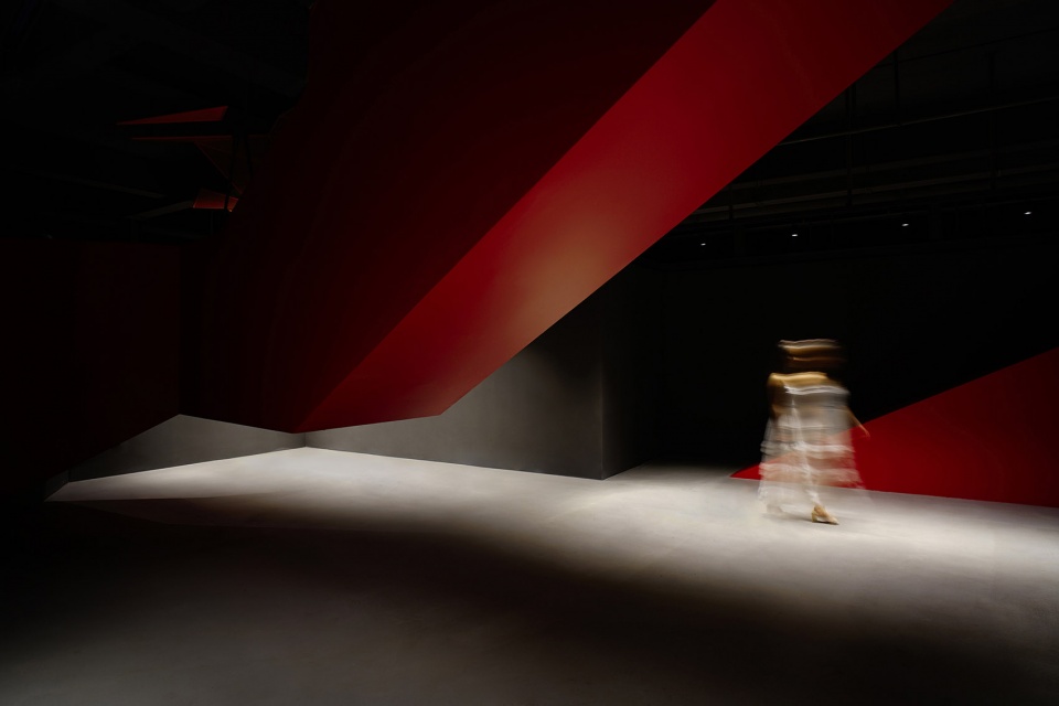 Zhenyige Chengdu headquarters renovation Fanzhu Design