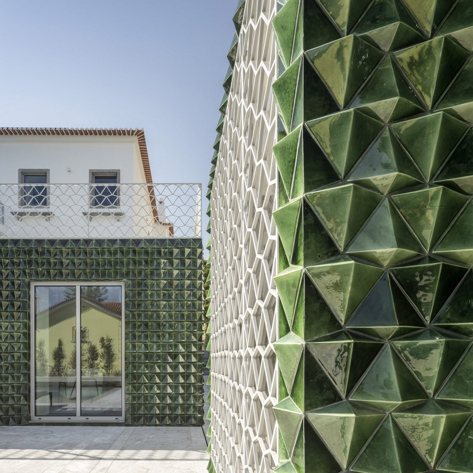 restelo ad25 house by joao tiago aguiar arquitectos