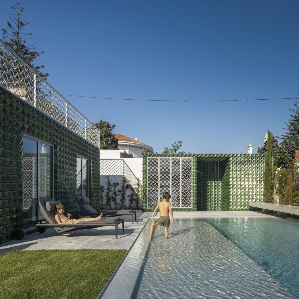 restelo ad25 house by joao tiago aguiar arquitectos
