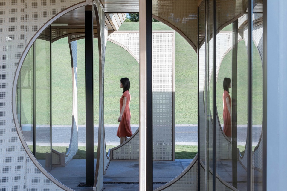 Screen Pavilion RayEmilio studio
