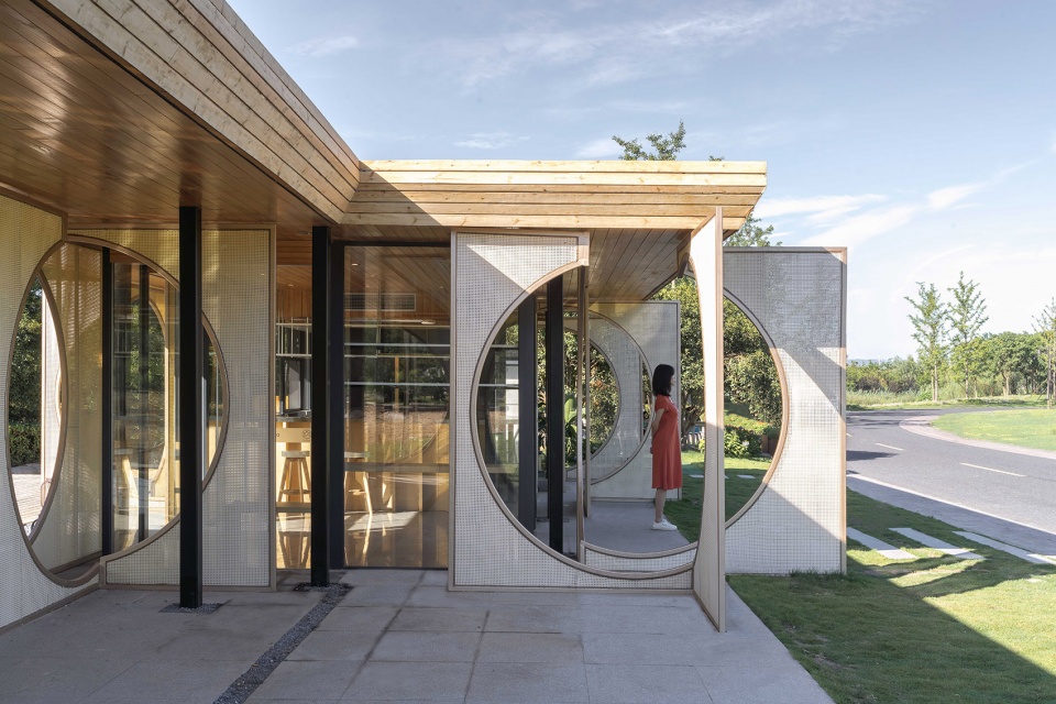 Screen Pavilion RayEmilio studio