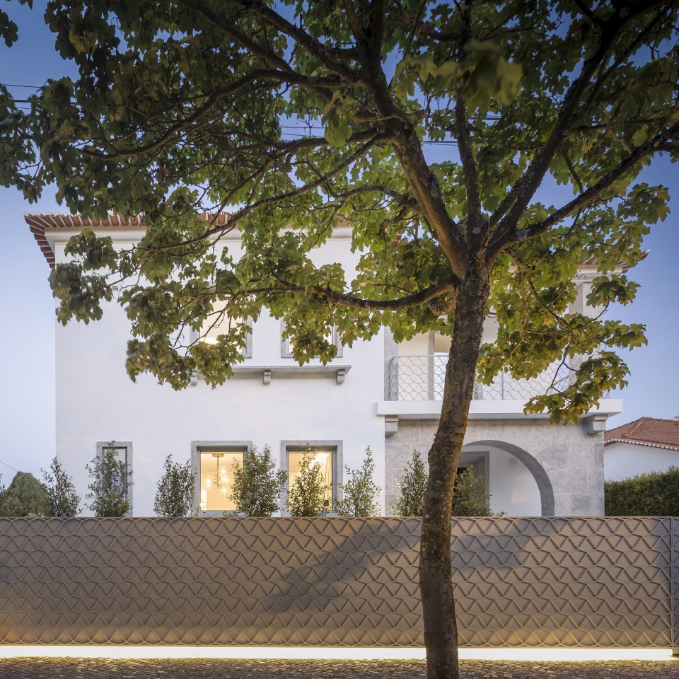 restelo ad25 house by joao tiago aguiar arquitectos