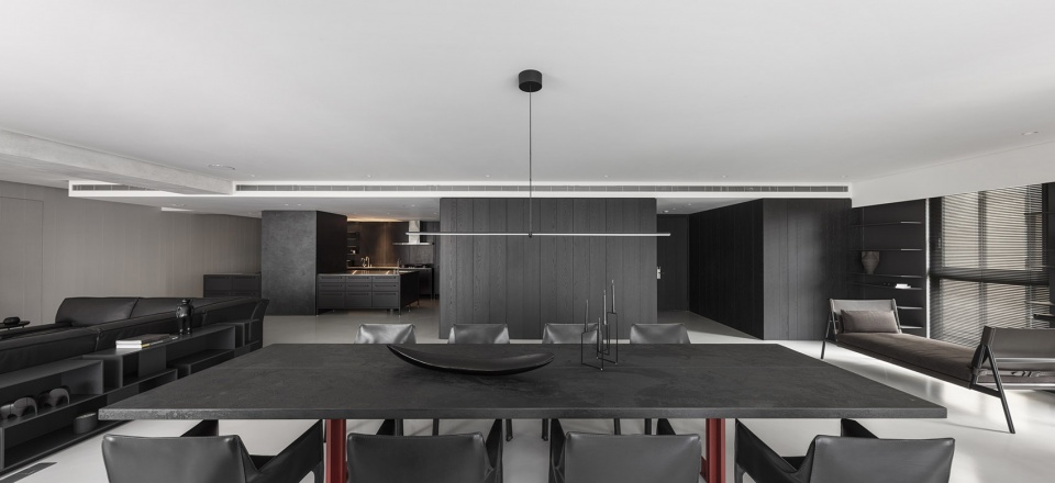 black picture by waterfrom design