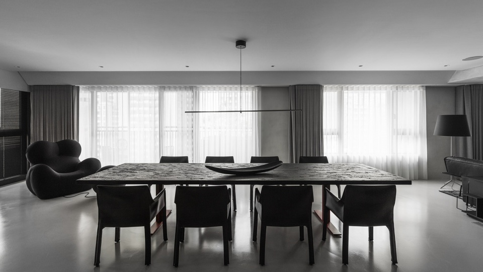 black picture by waterfrom design