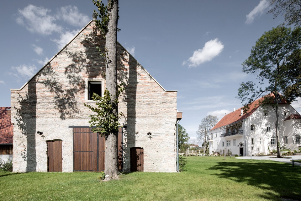 clemens strobl winery wagram by destilat architecturedesign