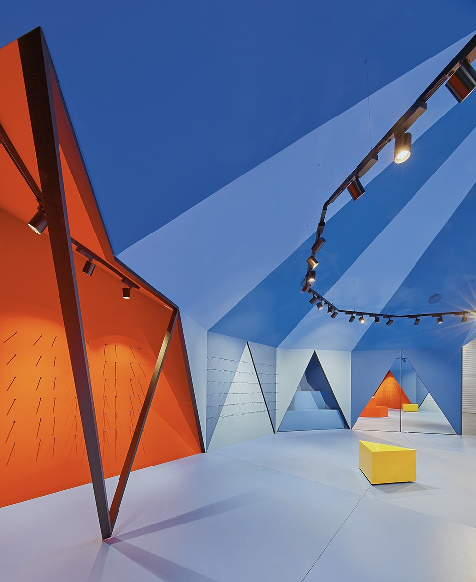tent store14 madrid by studio animal