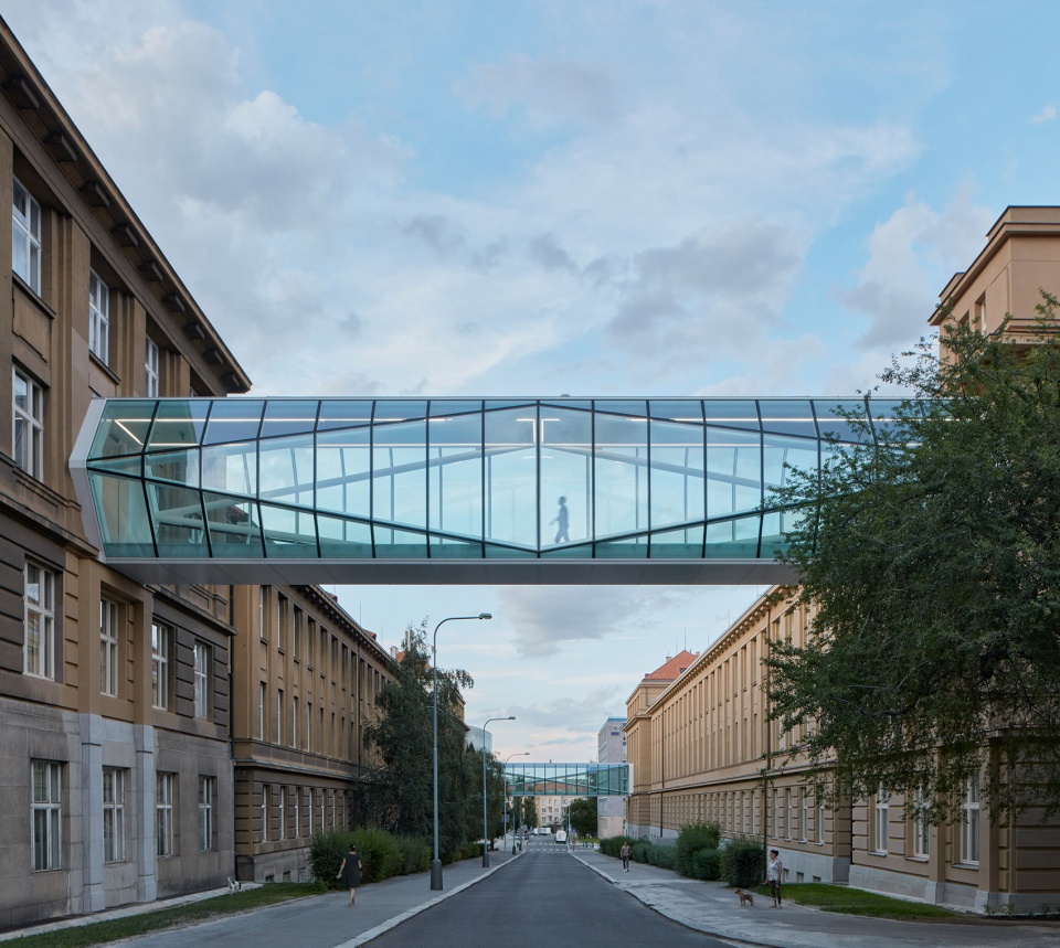 Connecting Footbridges UCT Prague ov a