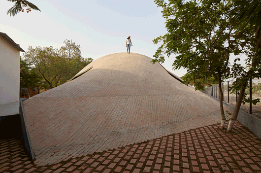 maya somaiya library sharda school by sameep padora associates