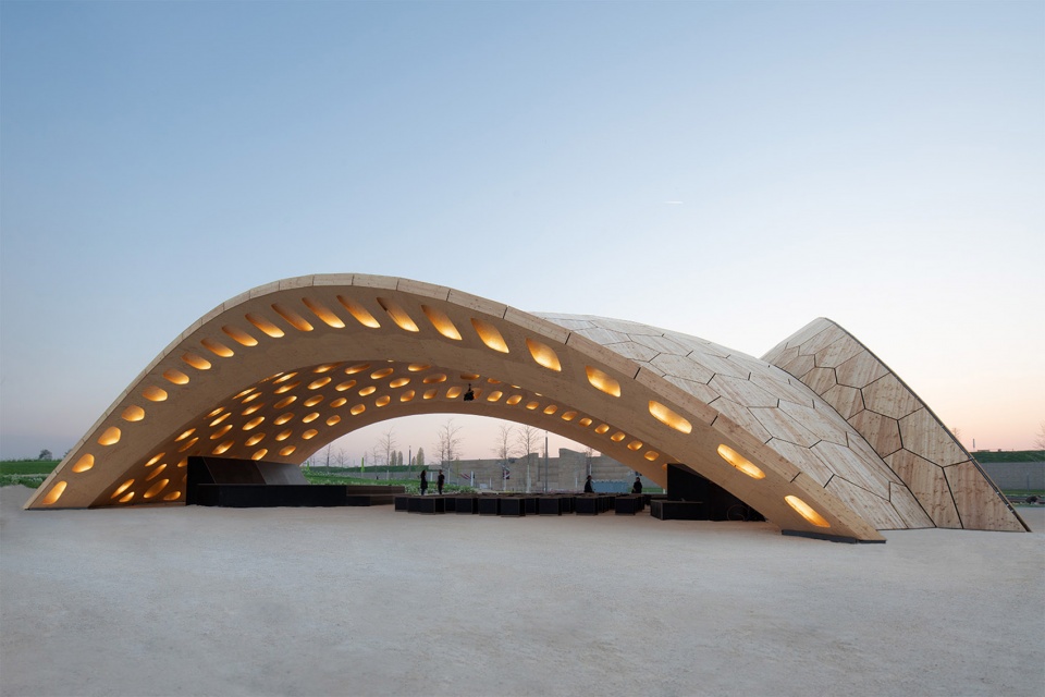 Biomimetic Architecture