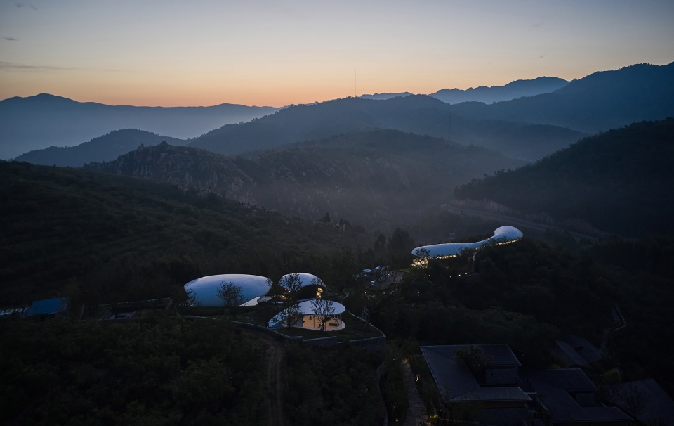 Jiunvfeng Bubble Pool and supporting facilities gad line studio