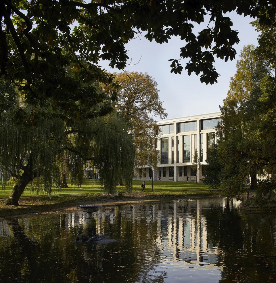 university of roehampton library by feilden clegg bradley studios