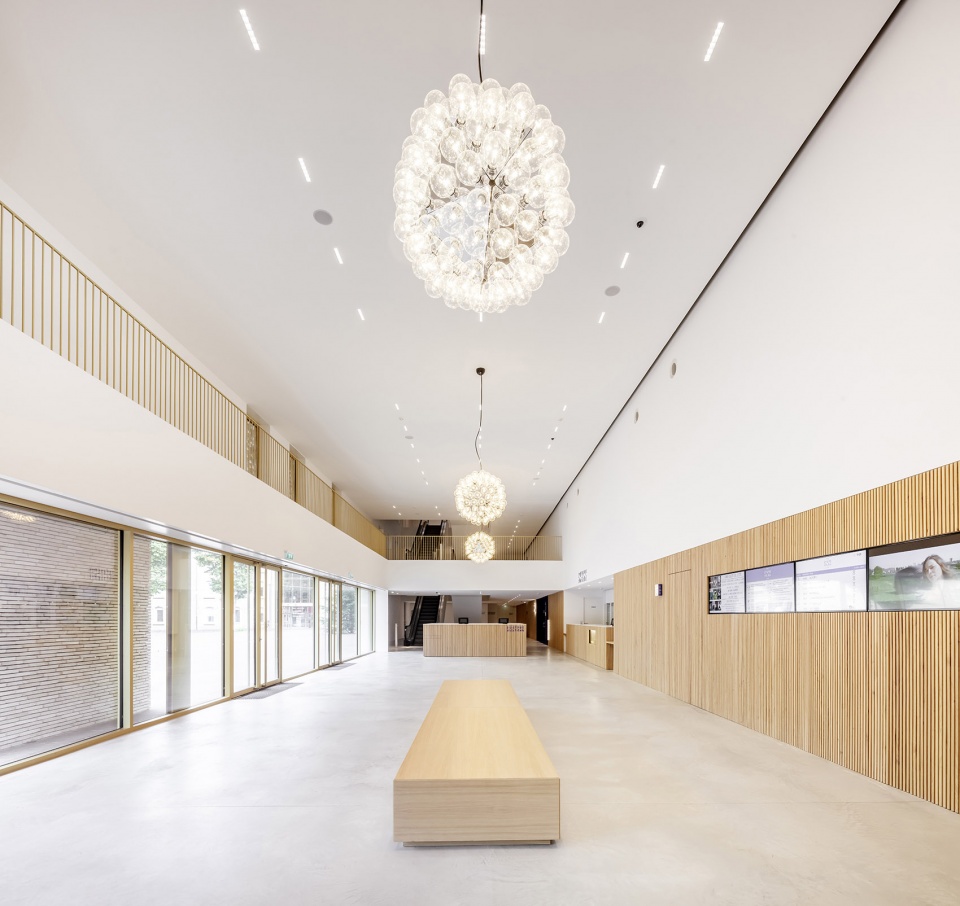 Grand Palais Cinema by antonio virga architecte