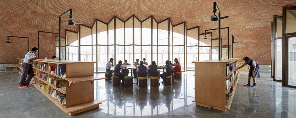 maya somaiya library sharda school by sameep padora associates