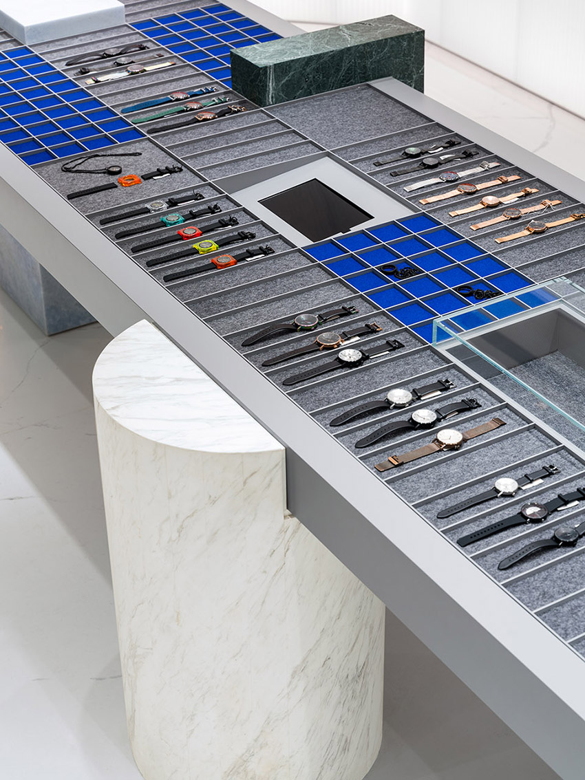 MOMIC Watch Assembly Store atelier tao c 1