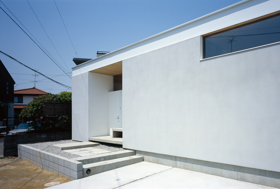 f white chiba prefecture by takuro yamamoto architects