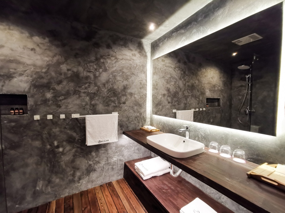 the well house china by atlas