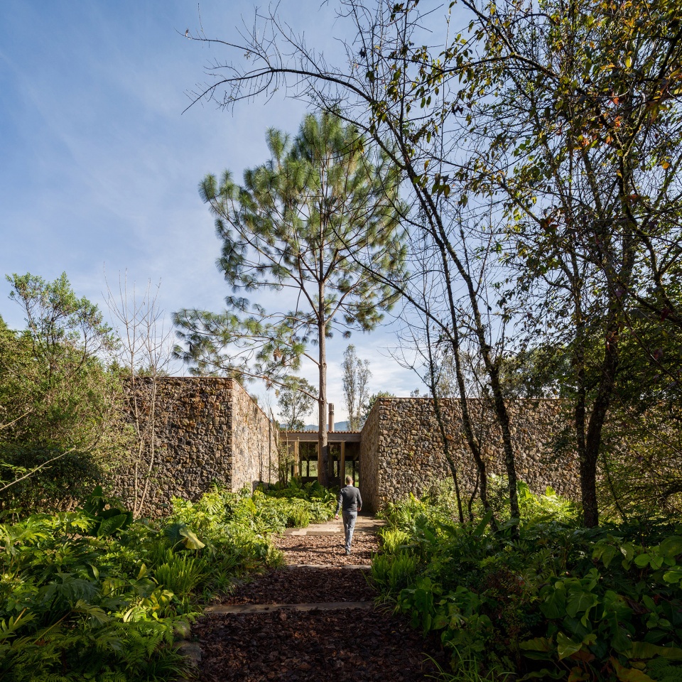 santana house by manuel cervantes estudio