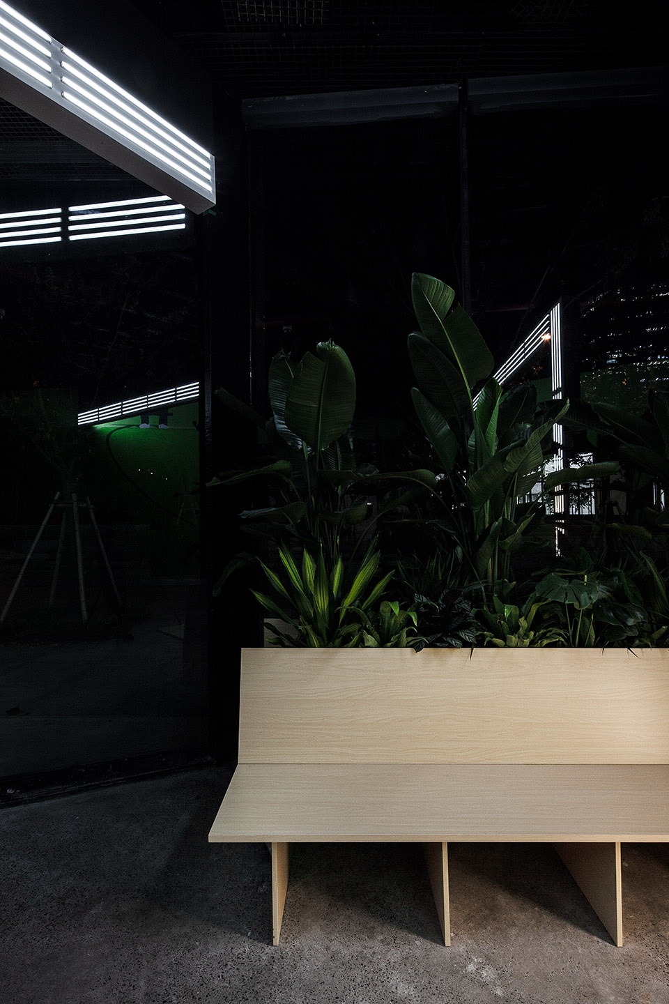 Westbund Art Cafe Lounge by COORDINATION ASIA
