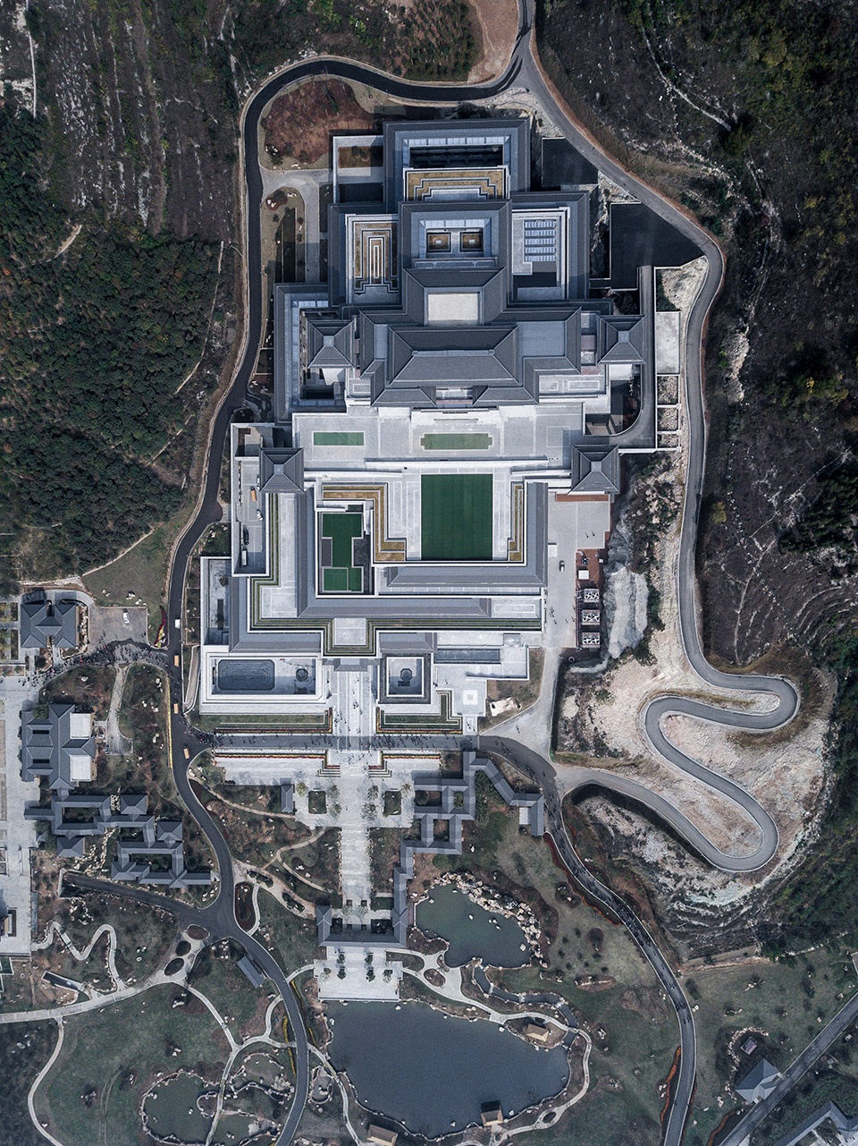 nishan sacredland great learning hall china by oi architects design office