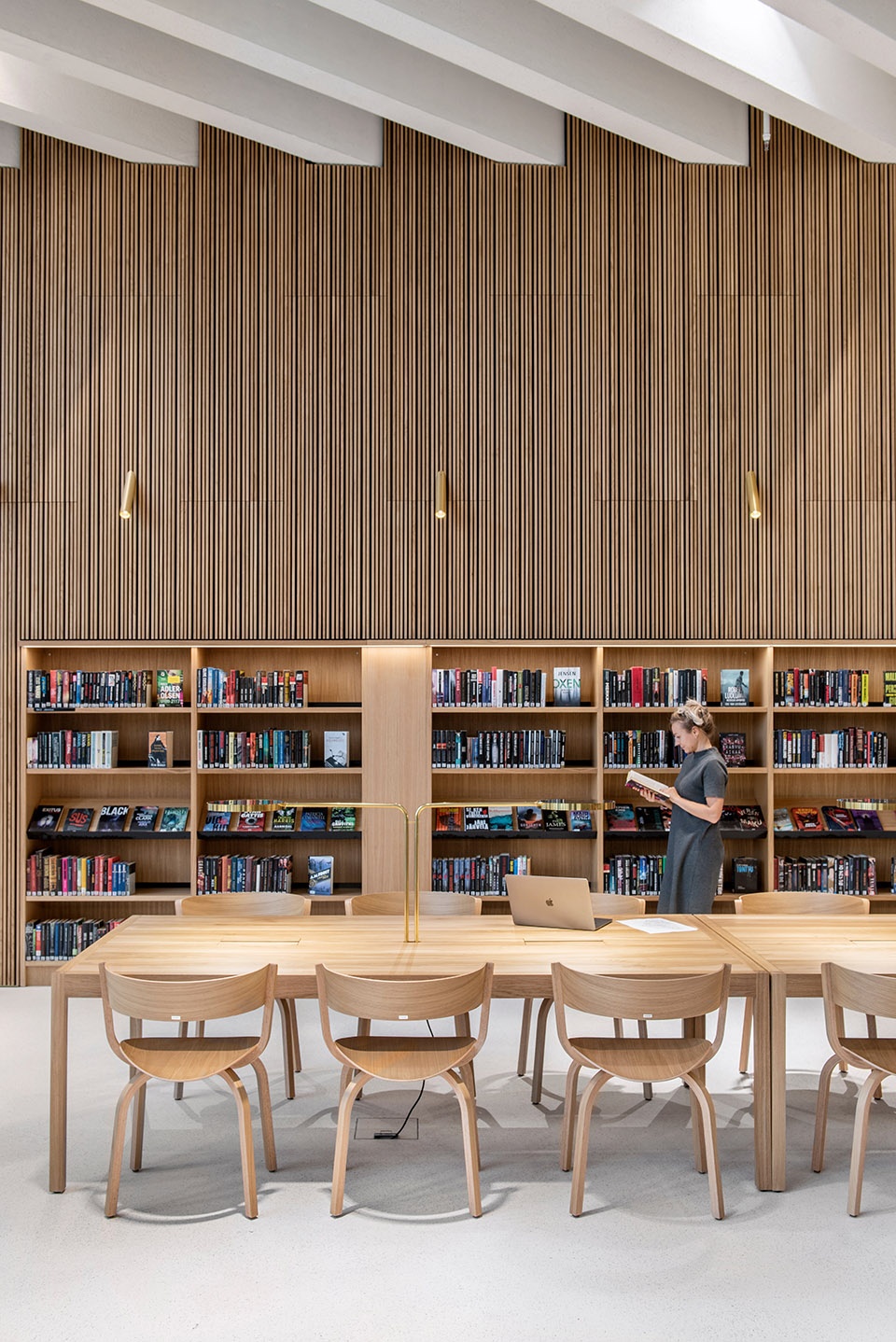 kirkkonummi library by jkmm architects