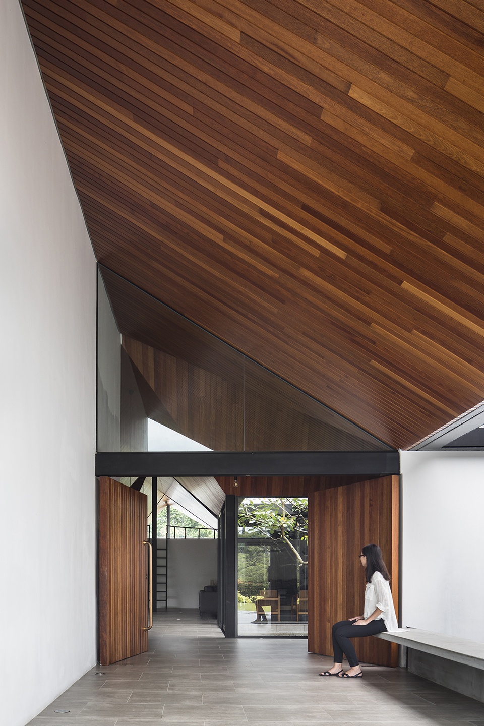cloister house by formwerkz architects