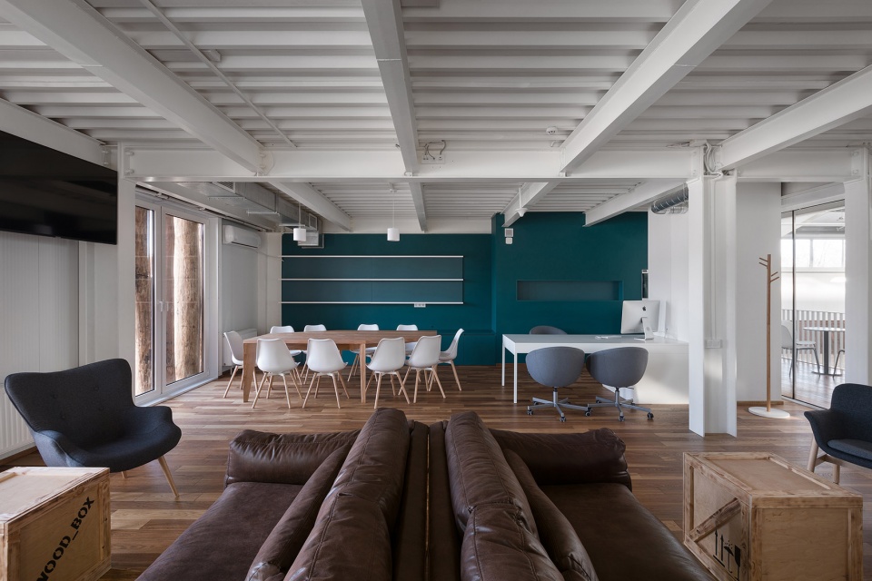 vg horse club by drozdovpartners