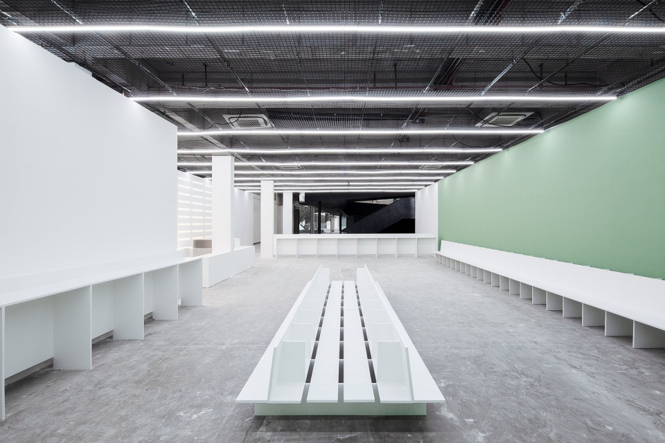 Westbund Art Cafe Lounge by COORDINATION ASIA